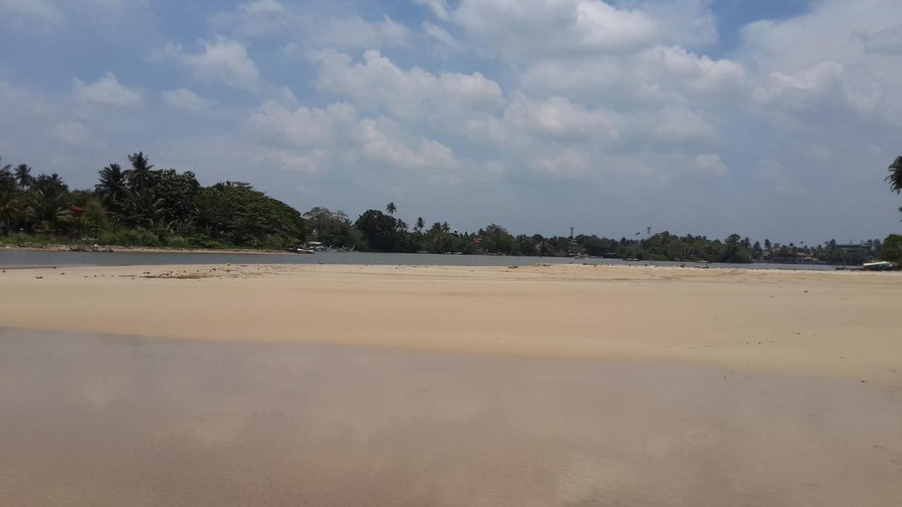 Estuary Hotel Matara Kültér fotó