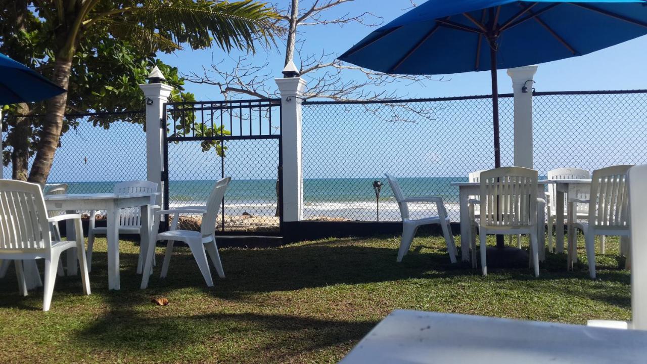 Estuary Hotel Matara Kültér fotó